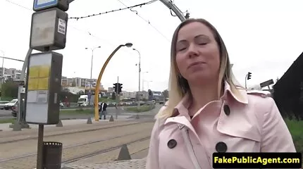 Gubastaya fucks ตัวเองในตูด xxx วีดีโอ